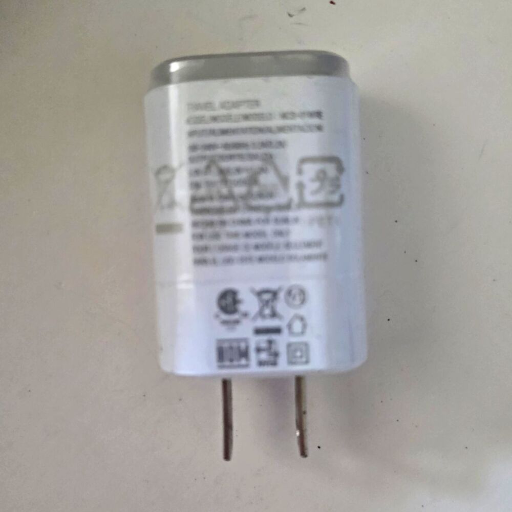 LG MCS-01WRE Fast Charge USB Wall Charger 1-Port Plug-In Travel Adapter White